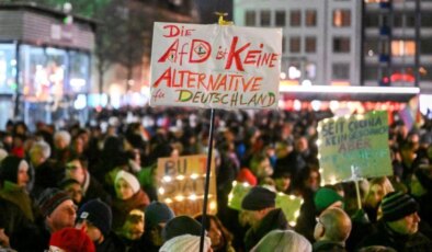 Almanya’da aşırı sağcı partinin göçmenleri geri gönderme planlarına tepki