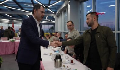 AK Parti İBB Adayı Murat Kurum, seçim çalışmaları kapsamında Çekmeköy’de vatandaşlarla bir araya geldi