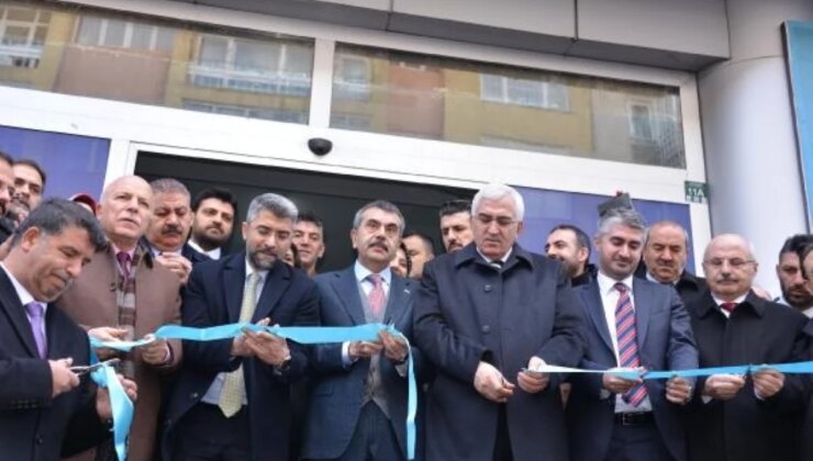 Milli Eğitim Bakanı Yusuf Tekin: Cumhur İttifakı Türkiye’nin bekası teması üzerine kuruldu
