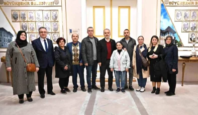 Bursa Büyükşehir Belediye Başkanı Gaziakdemir Mahallesi’nde Kentsel Dönüşüm Projesi Hakkında İstişare Toplantısı Yaptı