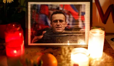 Navalni’nin cenaze töreni zorluklarla karşılaşıyor