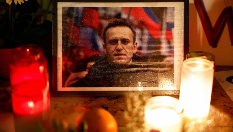 Navalni’nin cenaze töreni zorluklarla karşılaşıyor