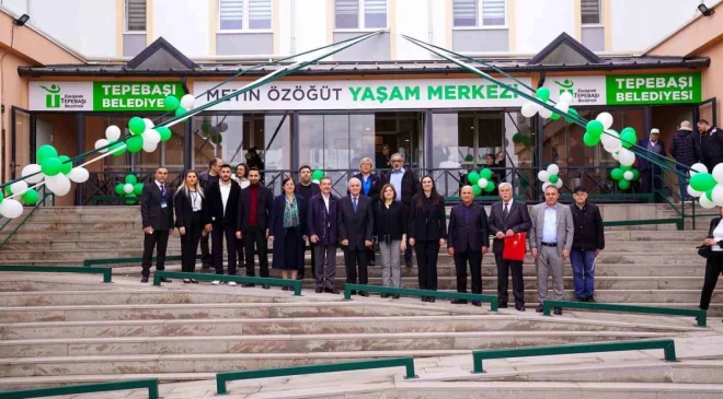 Tepebaşı Belediyesi Metin Özöğüt Yaşam Merkezi Açıldı