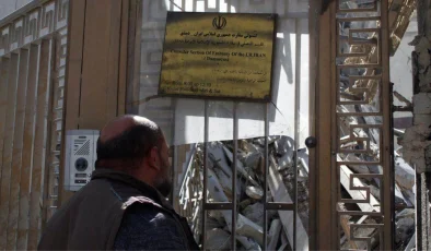 İran, Şam’daki konsolosluk binasına düzenlenen saldırıya yanıt vereceğini açıkladı