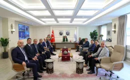 Güneydoğu Anadolu Tekstil ve Hammaddeleri İhracatçıları Birliği ve Kuru Meyve ve Mamulleri İhracatçıları Birliği Başkanları Büyükşehir Belediye Başkanı Fatma Şahin’i ziyaret etti