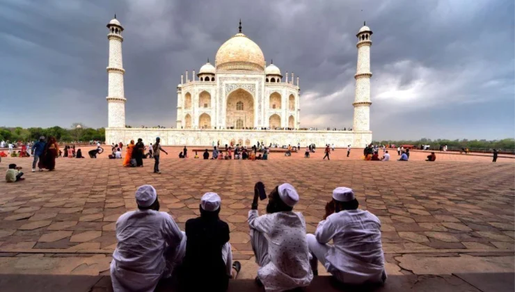 Modi’nin Hindistan’ında Müslüman olmak: ‘Kendi ülkemizde azınlık olduk’